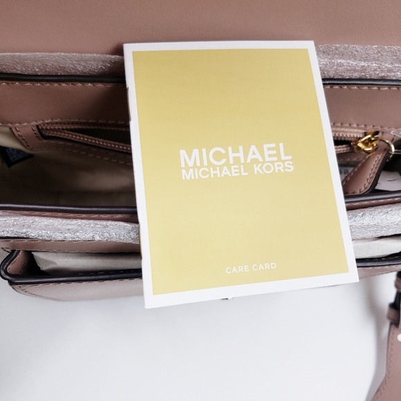 *SOLD*Michael Kors💝Pink💝Leather Crossbody Bag - Picture 8 of 8